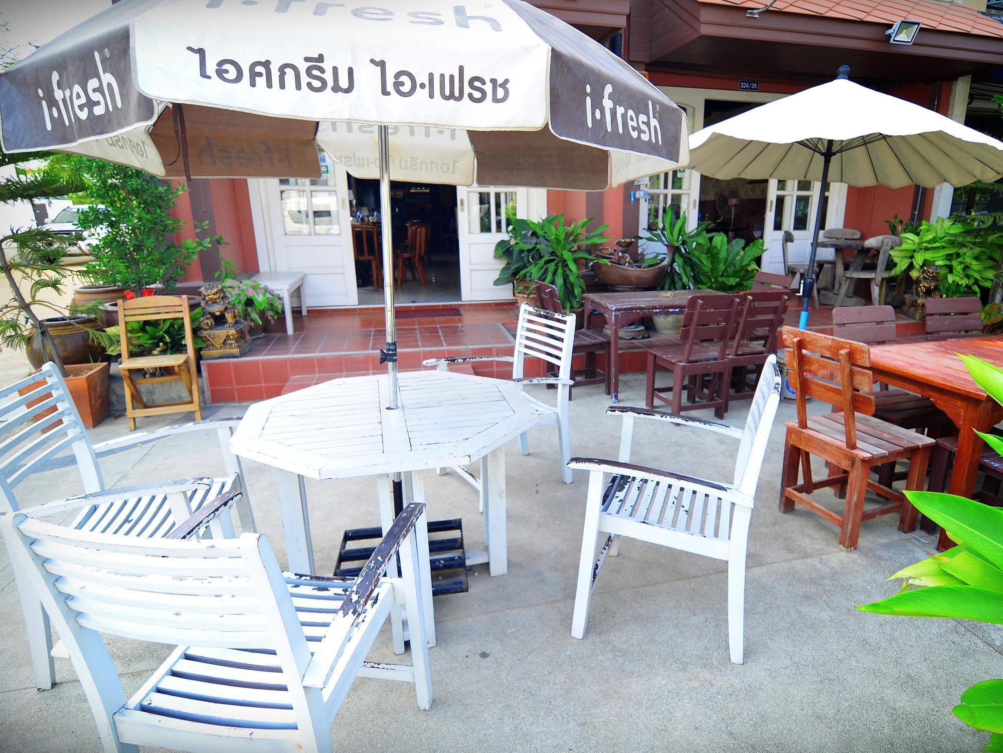 The Famous House - Jomtien Praia de Jomtien Exterior foto