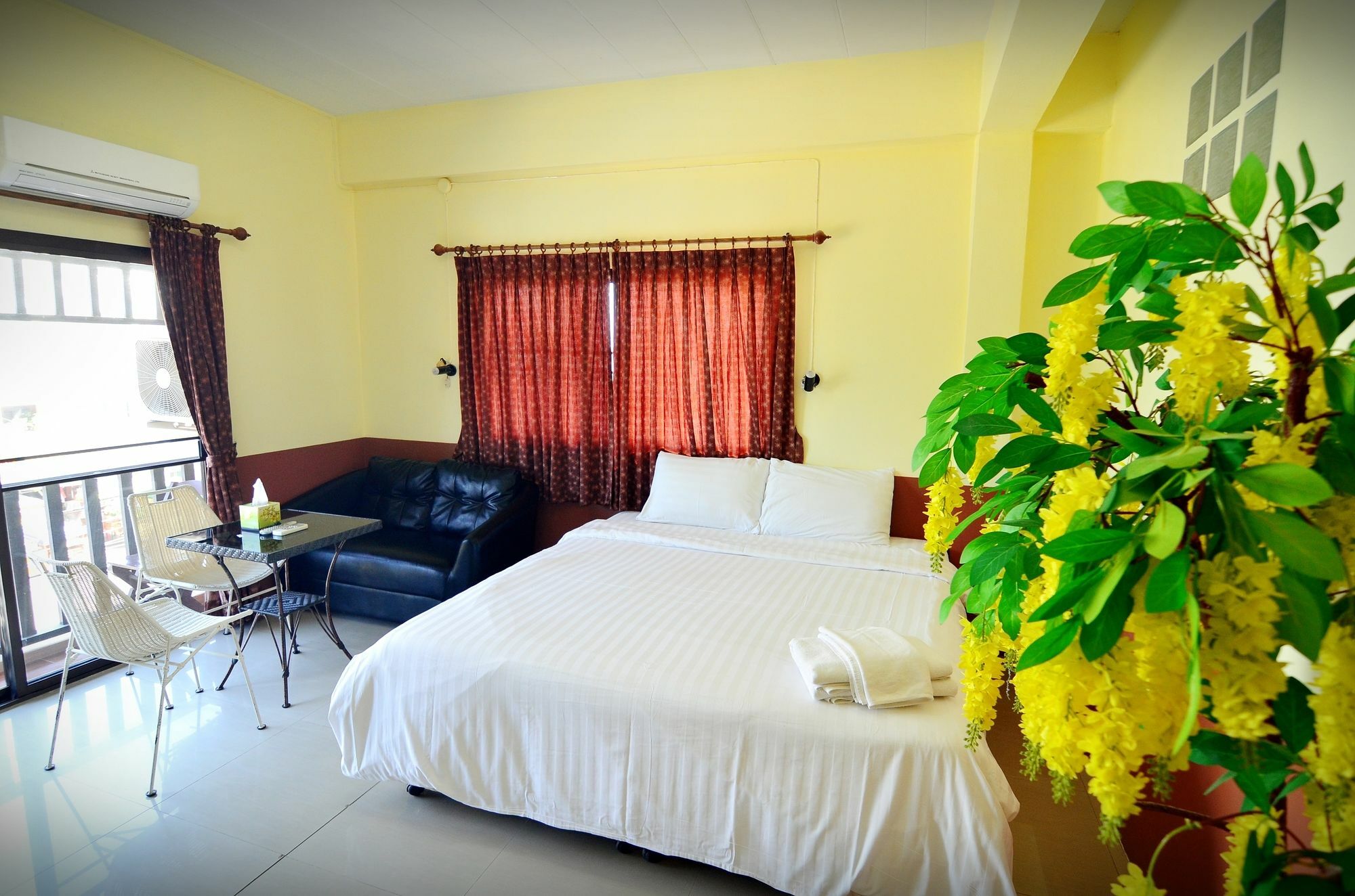 The Famous House - Jomtien Praia de Jomtien Exterior foto