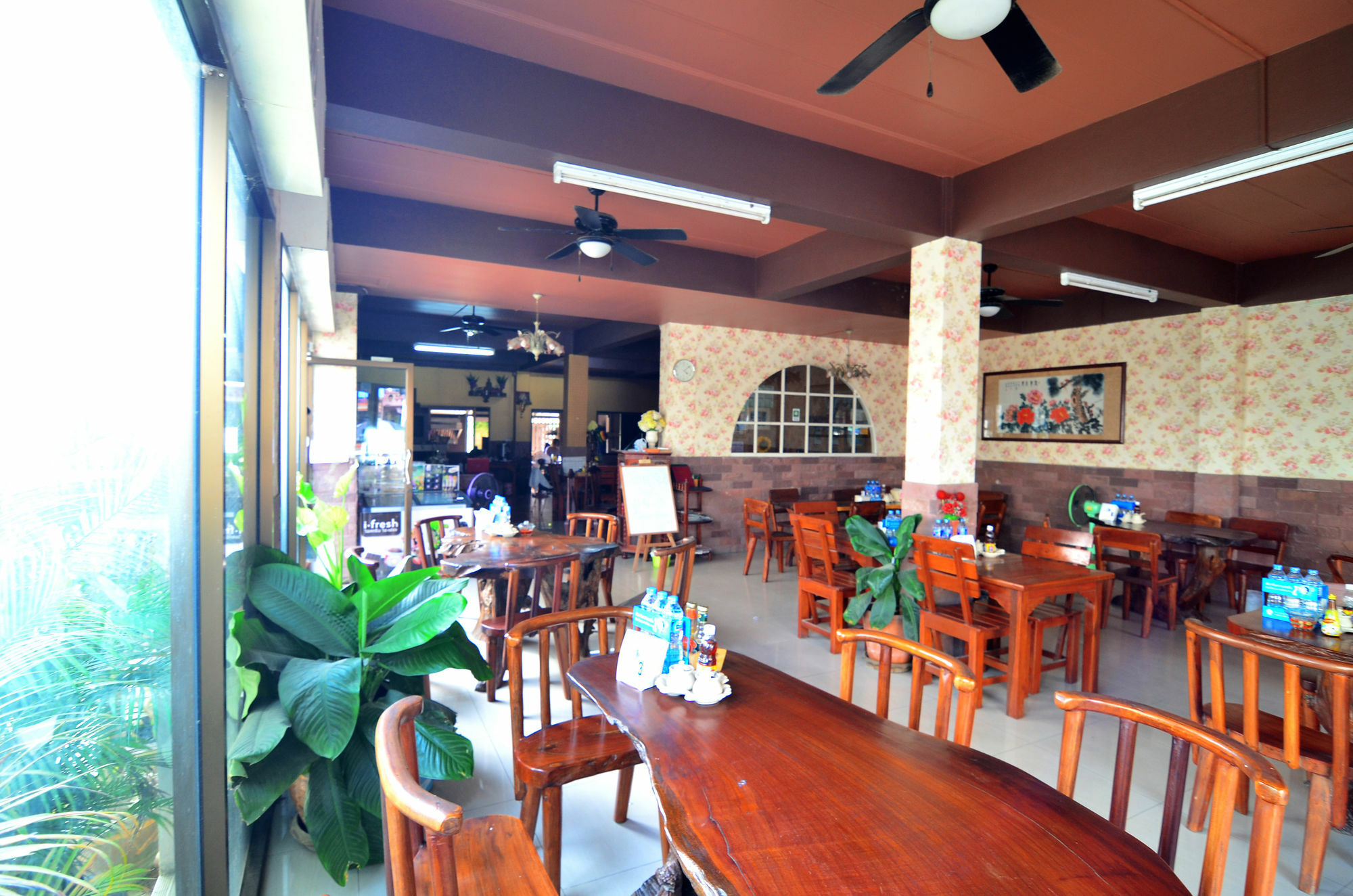 The Famous House - Jomtien Praia de Jomtien Exterior foto