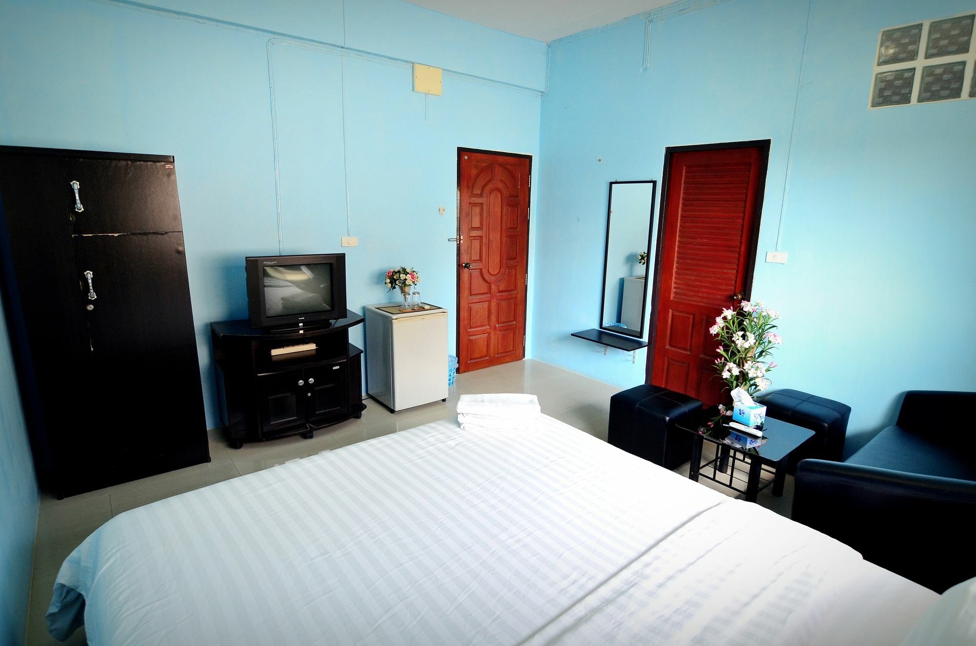 The Famous House - Jomtien Praia de Jomtien Exterior foto