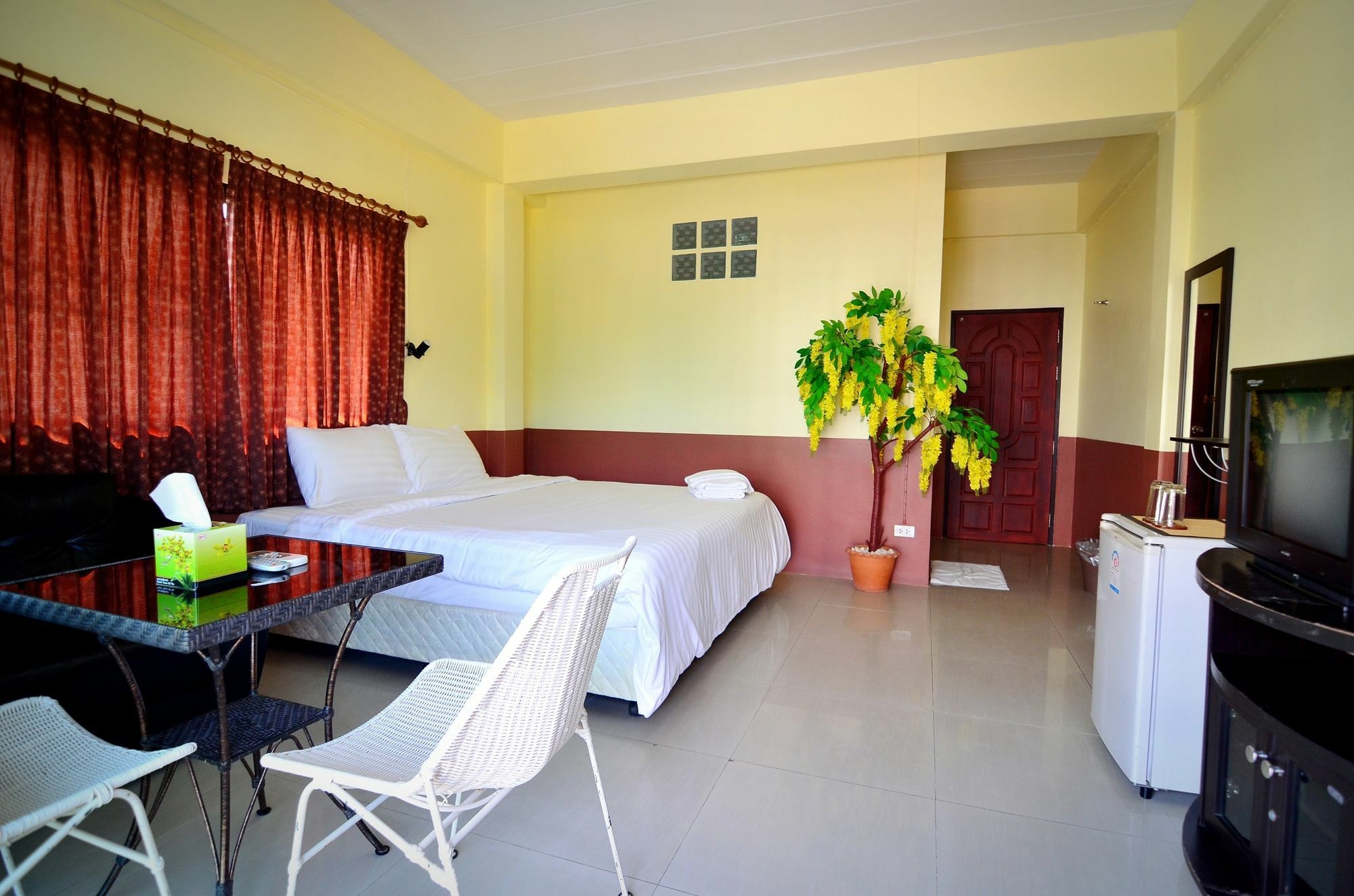 The Famous House - Jomtien Praia de Jomtien Exterior foto