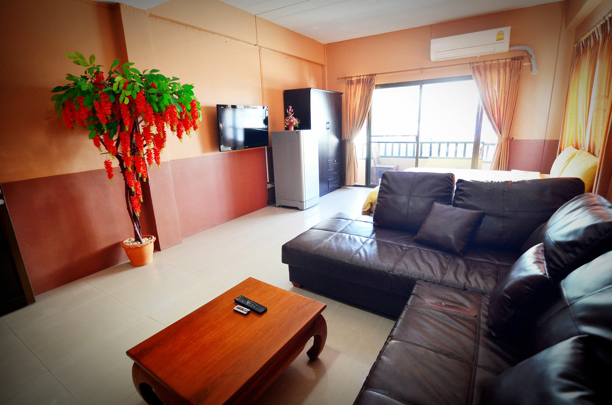 The Famous House - Jomtien Praia de Jomtien Exterior foto